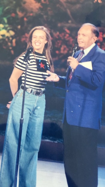 La primera aparición de Fey