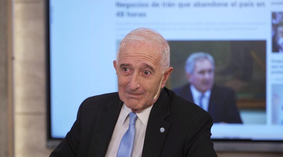 El testimonio de Sergio Fernández subraya la importancia de transmitir la experiencia de Malvinas y los valores de coraje, memoria y superación a los jóvenes argentinos (Infobae en Vivo)