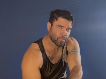 Devyn LaBella afirmó que Roger Ivens tocó sus partes íntimas sin su consentimiento durante el rodaje. (Instagram/Roger Ivens)