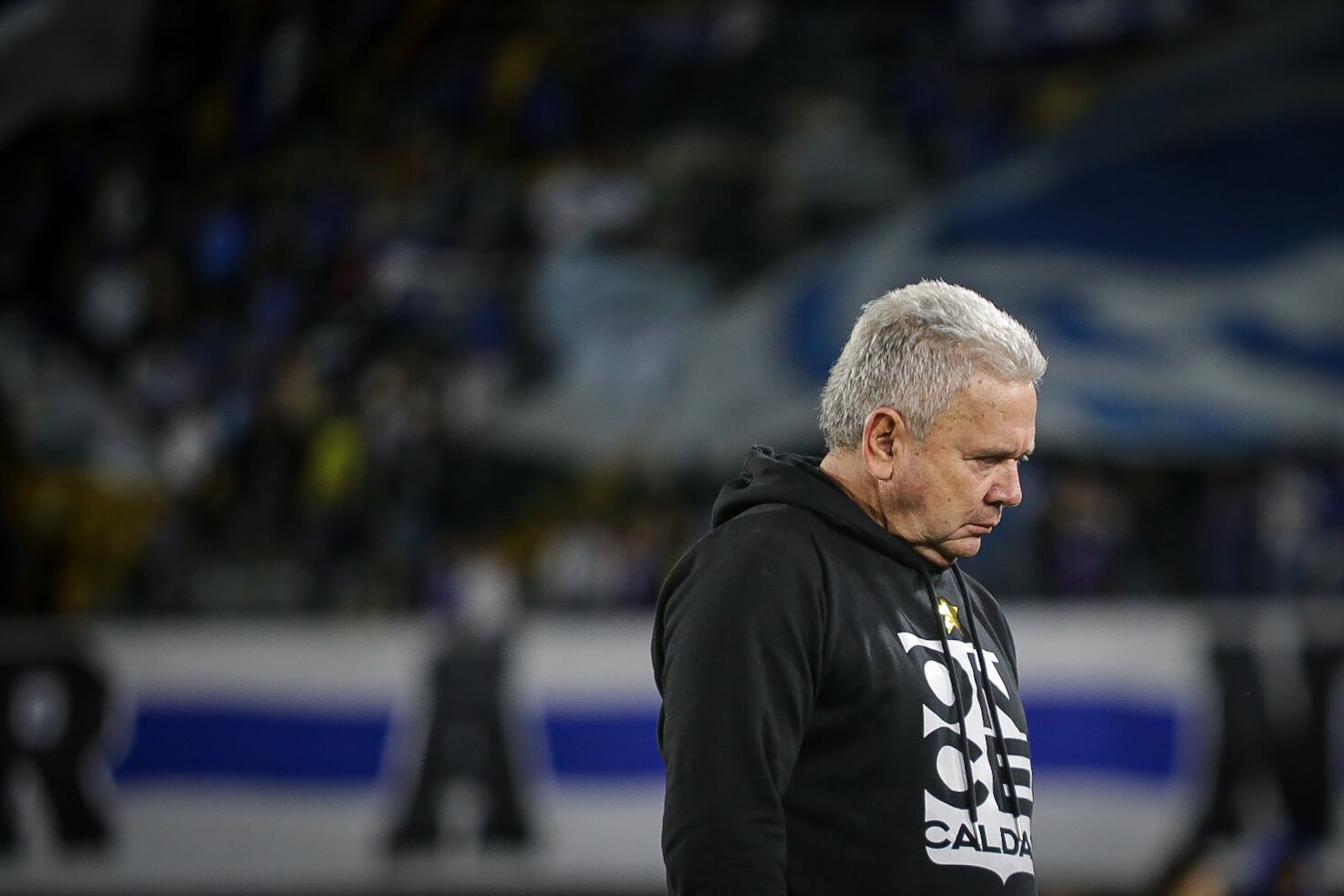Hernán Darío Herrera, técnico de Once Caldas, molesto porque el equipo no le hace daño a Millonarios - crédito Colprensa