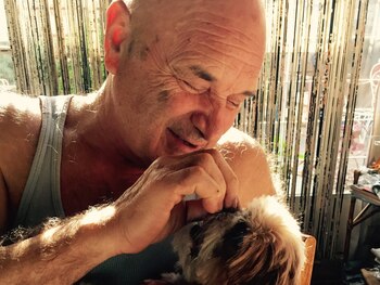 Antonio, hoy feliz. Atravesó el