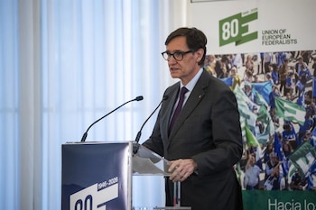 El president de la Generalitat de Catalunya, Salvador Illa, interviene durante la sesión inaugural de la Unión de Federalistas Europeos, a 20 de marzo de 2026, en Barcelona, Catalunya (España). (Lorena Sopêna - Europa Press)