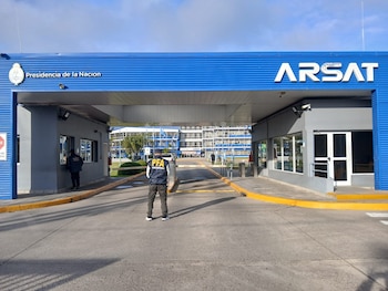 Los allanamientos se dieron en el marco de la causa que investiga el robo de equipamiento tecnológico en ARSAT