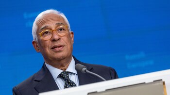 Costa llama a trabajar con