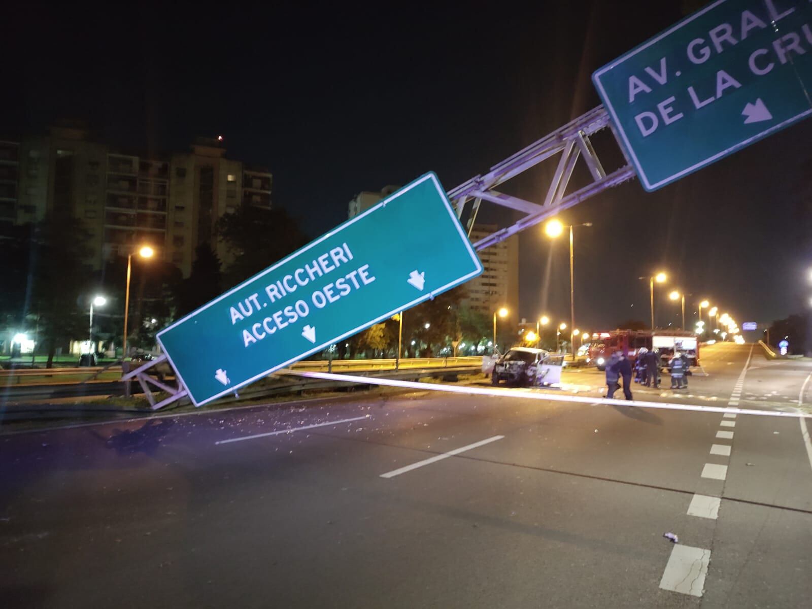 El tránsito permanece totalmente interrumpido en dirección hacia el Río de La Plata