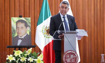 Durante la disculpa, Omar Gutiérrez Lozano reconoció públicamente la responsabilidad institucional (FGJCDMX)
