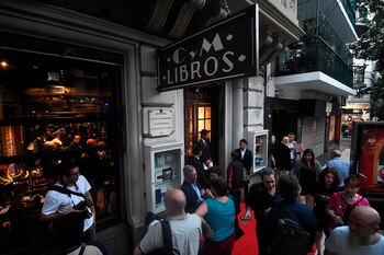 Reapertura librería Clásica y Moderna