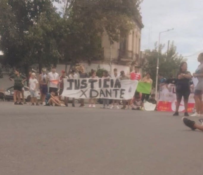 Familiares y amigos de Dante en una de las marchas para reclamar Justicia por el crimen del menor