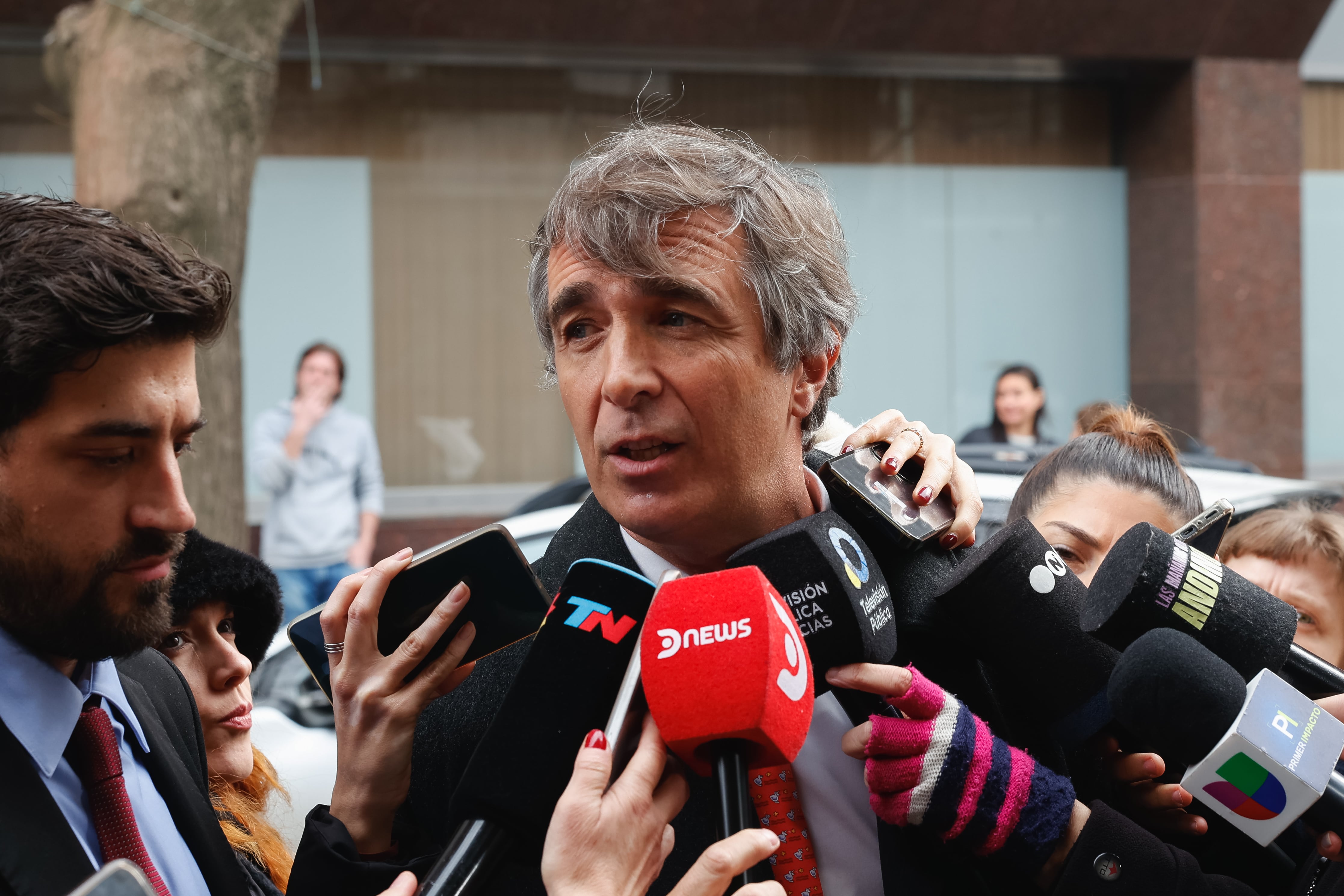 Nicolás D'Albora, defensor de Nancy Forlini