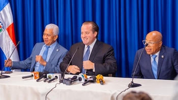 En presencia de la prensa