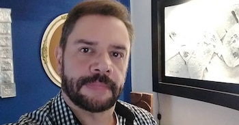 Parra le suplicó a su