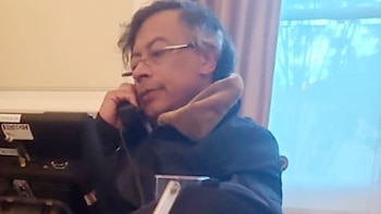 Revelan foto de Petro en