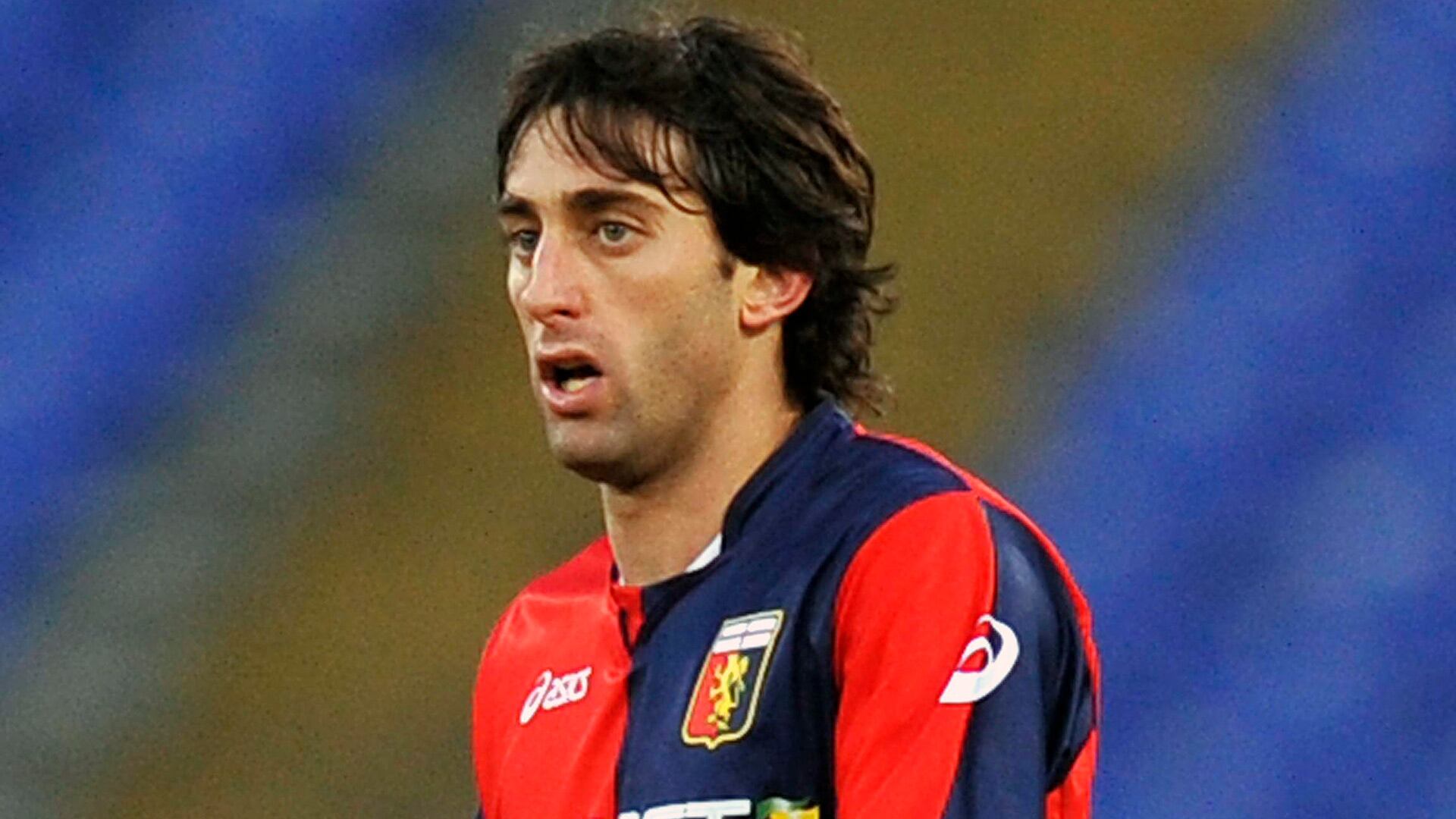 Diego Alberto Milito, ídolo del Genoa de Italia (AFP PHOTO / ANDREAS SOLARO)