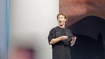 Mark Zuckerberg asegura que prohibir la IA china en Estados Unidos no es "una solución eficaz"