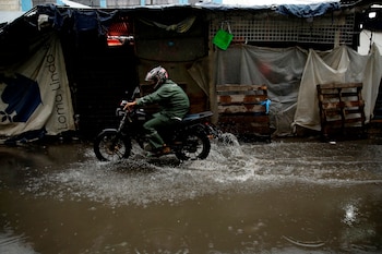Las lluvias serían provocadas por una depresión tropical y un ciclón que se ubica frente a la costa de El Salvador. Imagen de archivo. EFE/Rodrigo Sura