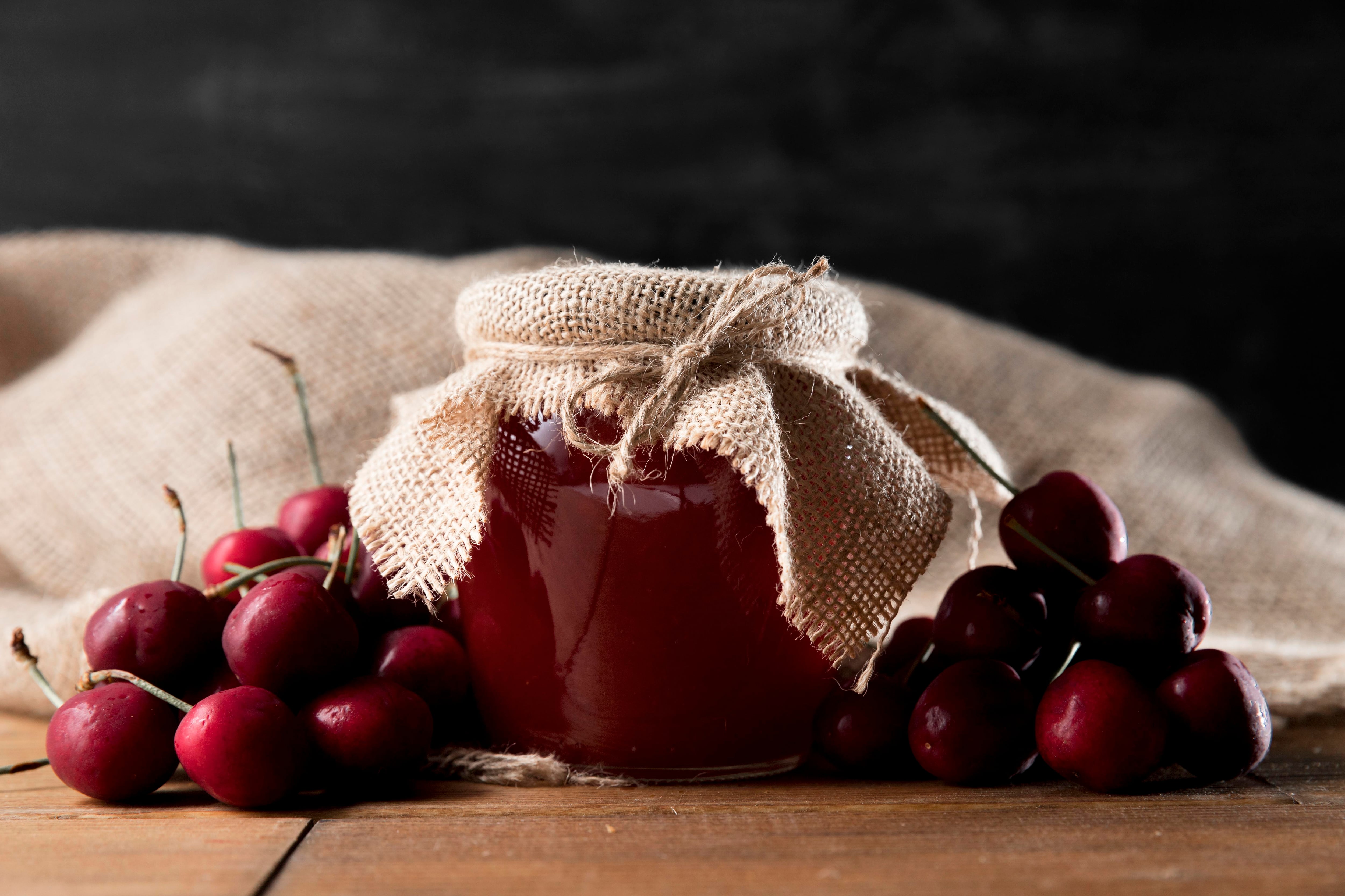 Mermelada de cerezas casera, una receta fácil para conservar y seguir disfrutando del sabor más dulce del verano