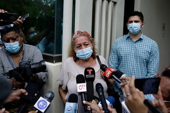 El deceso de Salazar, grabado