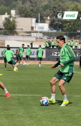 El posible debut de Álvaro Fidalgo y el regreso de Julián Quiñones generan expectativas sobre nuevas variantes tácticas en la Selección Mexicana. (@miseleccionmx)