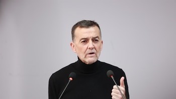 IU exige que España no