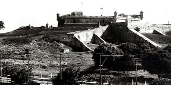 Durante los siglos XIX y XX, el castillo se utilizó como almacén de provisiones y punto estratégico para observaciones científicas y topográficas (Wikipedia)