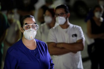 Medical personnel from General Hospital