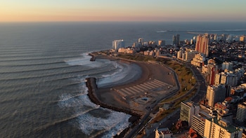 Costa, gastronomía y cultura: las propuestas de Mar del Plata para el fin de semana largo