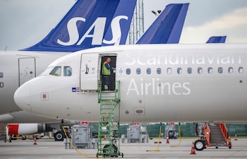El presunto polizón caminaba por el avión y cambiaba de asiento periódicamente. Solicitó dos comidas en cada servicio de comida (TT News Agency/Johan Nilsson via REUTERS)
