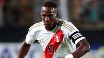 Luis Advíncula es uno de