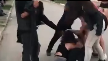 Una adolescente fue apuñalada luego