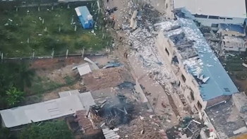 Ocho policías heridos, dos disidentes