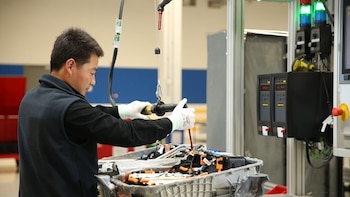 La inflación industrial de China se dispara al 5%, su nivel más alto en cuatro años