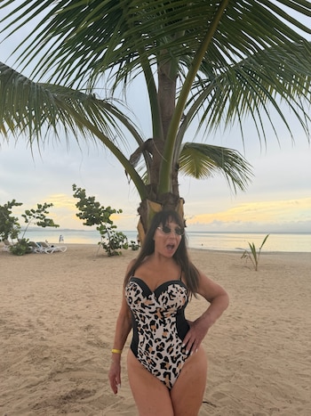 Las fotos de Moria Casán en la playa superaron los 100.000 “me gusta” en pocas horas entre sus más de dos millones de seguidores