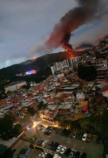 Un incendio en Fuerte Tiuna,