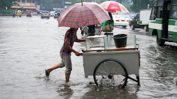 Al menos 16 muertos por