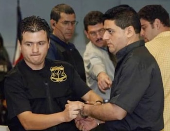 El entonces sacerdote Minor Calvo Aguilar, figura central de Radio María de Guadalupe, fue absuelto del cargo de homicidio de Parmenio Medina, pero condenado por estafa debido al manejo irregular de fondos recaudados por la emisora católica. Crédito: Tiktok