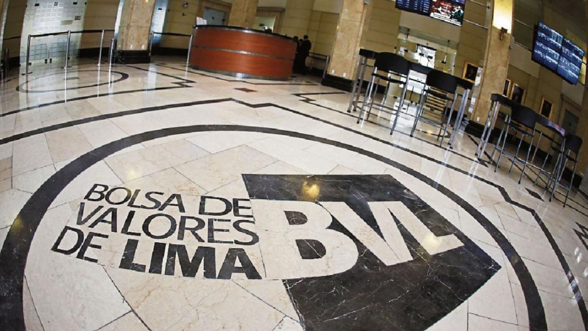 El mercado bursátil peruano se posiciona como el tercer emergente con mayor retorno, impulsado por el alza de los precios internacionales de los commodities.