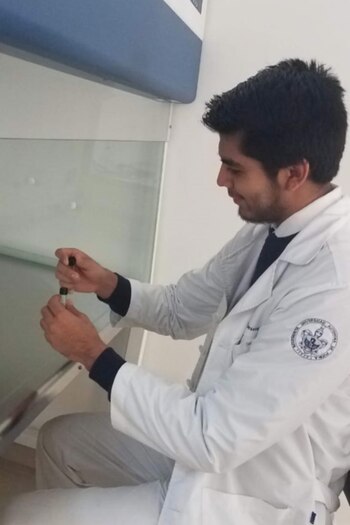 Gracias a su premio, asistirá