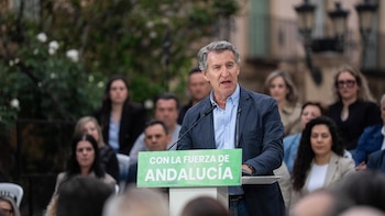 Feijóo pide una mayoría para no tener "un lío" y denuncia "los chanchullos" de Montero con los fondos europeos
