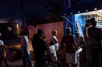 La crisis en Cuba a través de una familia que sobrevive con 60 dólares al mes