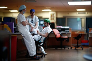 En Francia, el personal médico