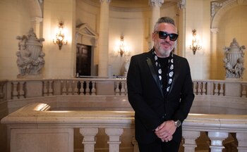 La Legislatura de la Ciudad Autónoma de Buenos Aires nombró a Diego Kolankowsky como Personalidad Destacada en el ámbito de la Cultura. El productor recibió un galardón especial por su labor profesional en la Argentina (Crédito: Franco Fafasuli)