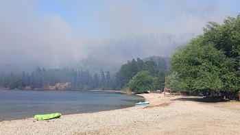 El fuego comenzó este lunes