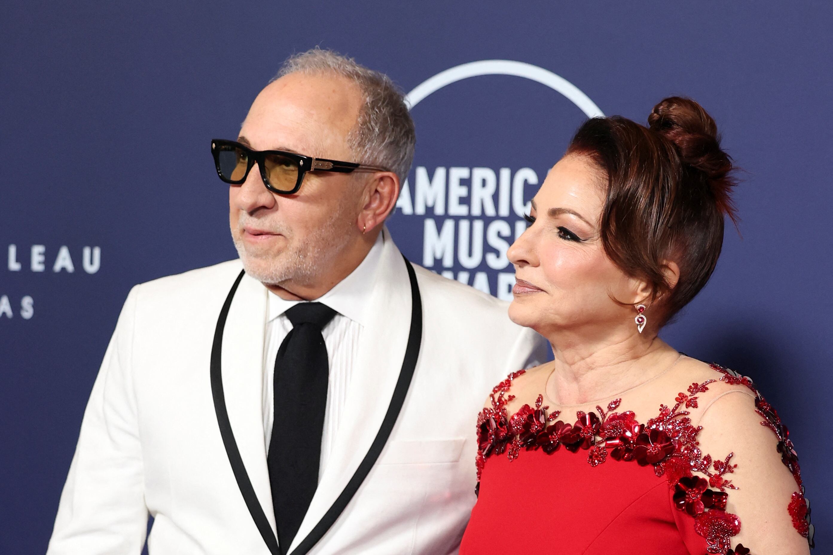 Su esposo Emilio Estefan compuso las canciones del álbum como declaración de amor, creando un proyecto íntimo y profundamente personal para ambos (REUTERS/Ronda Churchill)