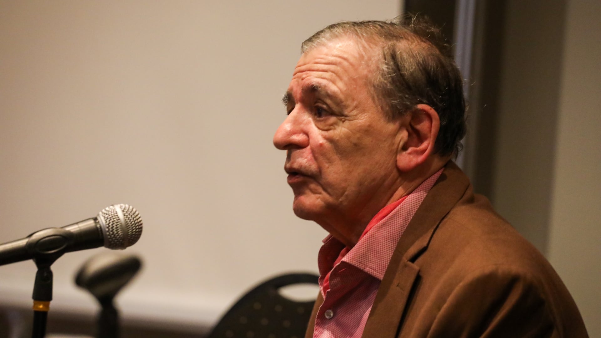 El escritor Luis Gusmán. (Crédito Prensa Feria del Libro)