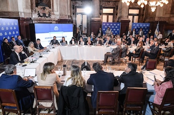 FOTOS SENADO - PLENARIA ASUNTOS CONST. Y LEG. GENERAL - STURZENEGGER CIERRE