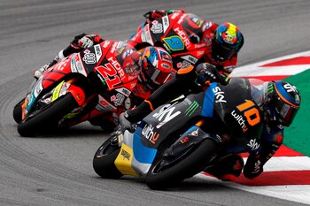 Luca Marini (d) durante la