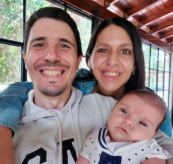 En su boca todavía podían