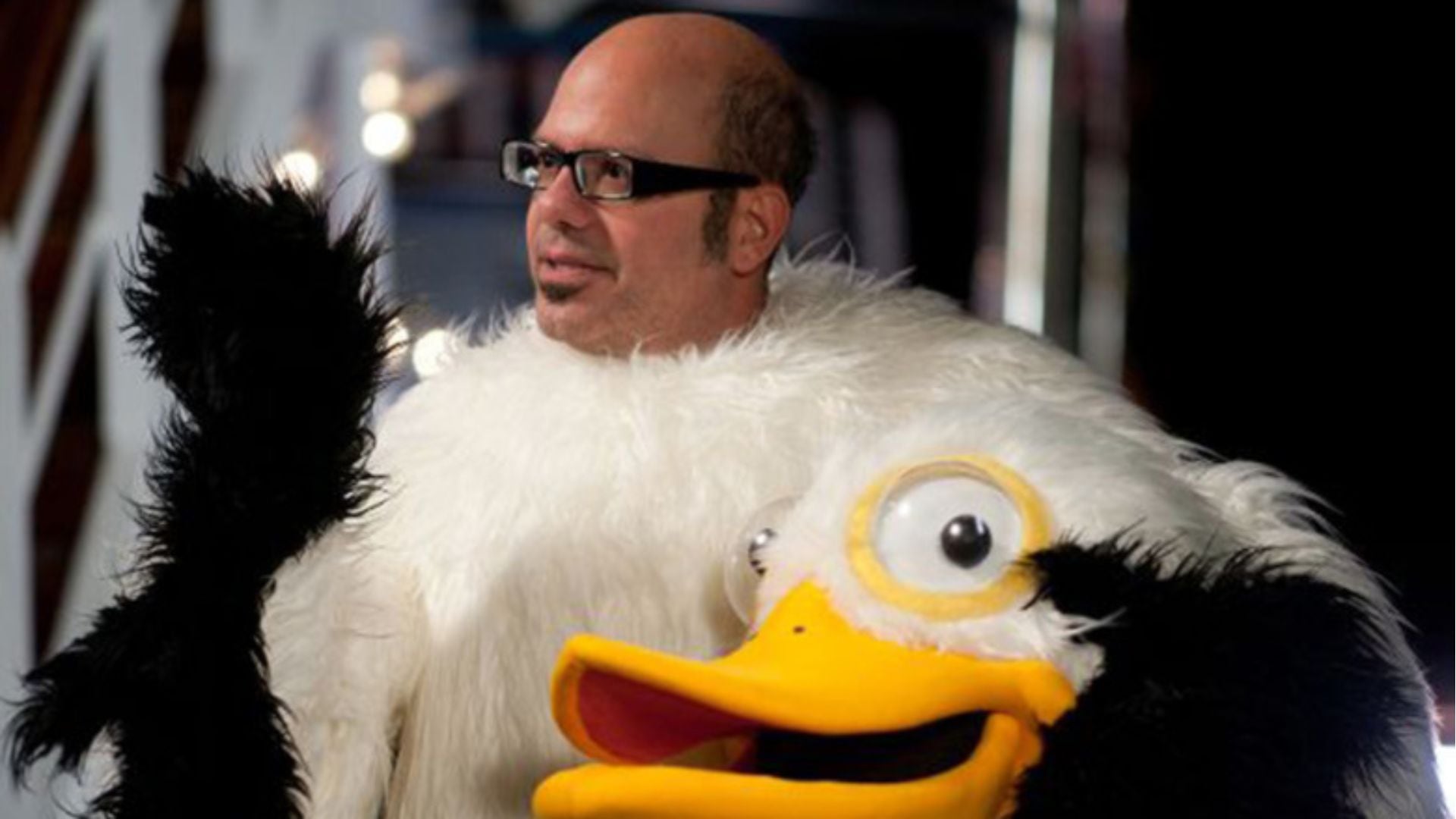 El antagonista de 'Alvin y las ardillas', encarna la manipulación y explotación en un contexto contemporáneo (foto: Captura/IMDb)