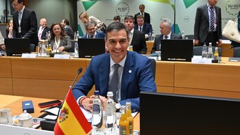 Sánchez señala que los afines