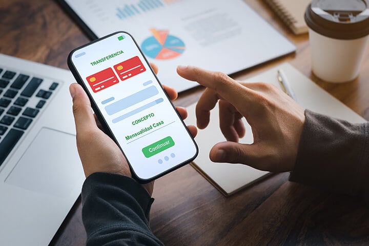 Las transferencias bancarias apenas concentran el 2,5% de las operaciones y quedan muy rezagadas frente a las billeteras digitales (Foto: Revista Veritas)